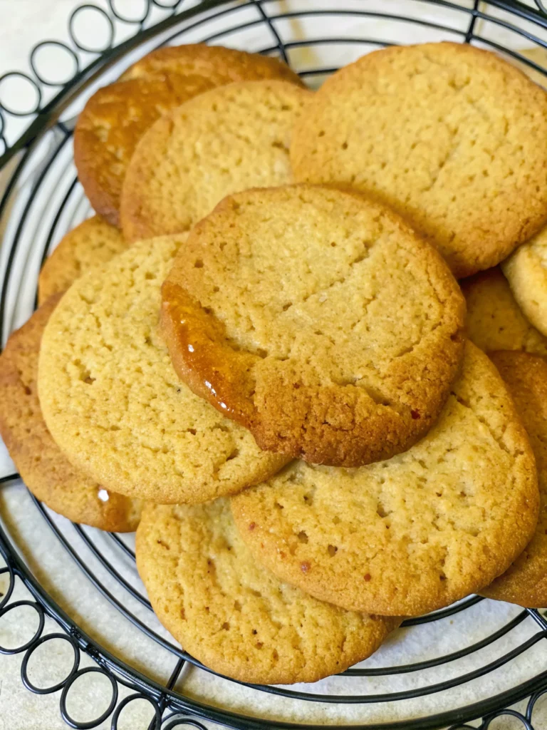 Chewy Caramel Biscuits (Cookies)