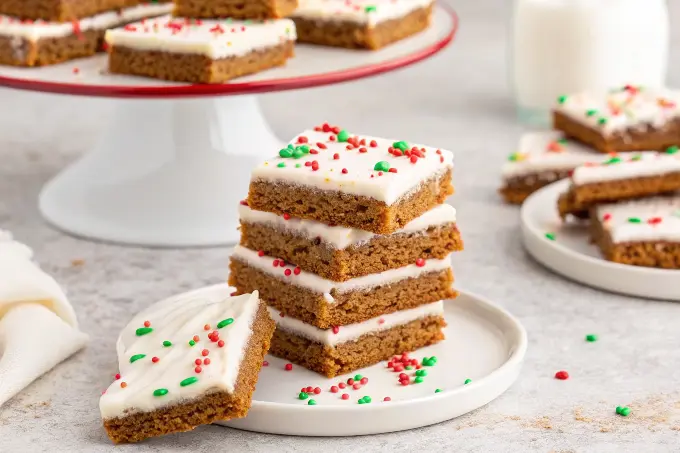 Gingerbread Cookie Bars