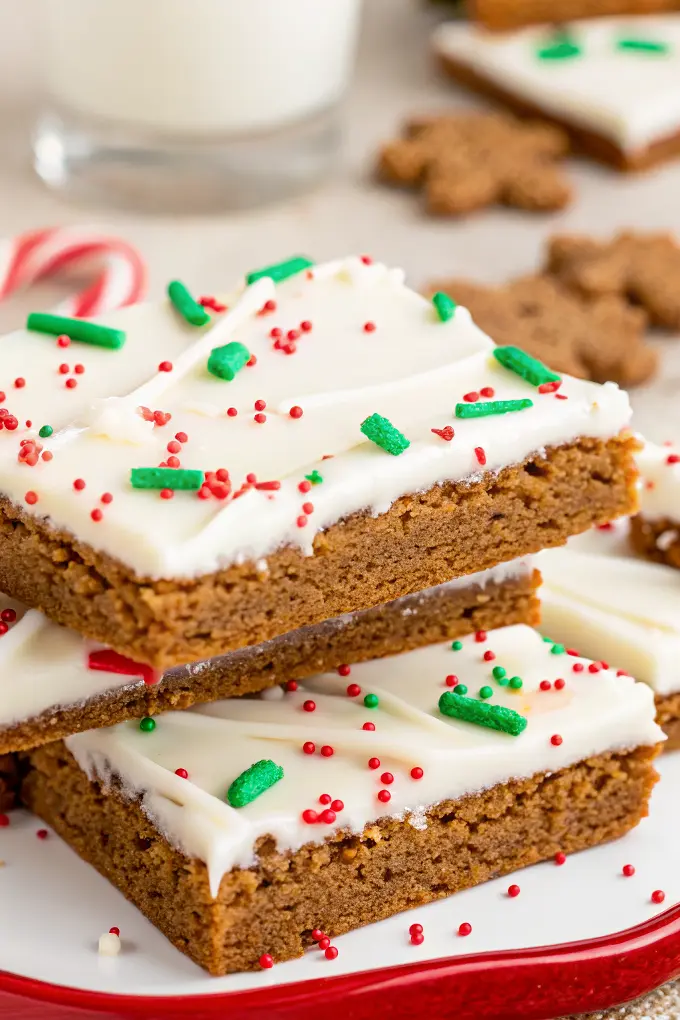 Gingerbread Cookie Bars